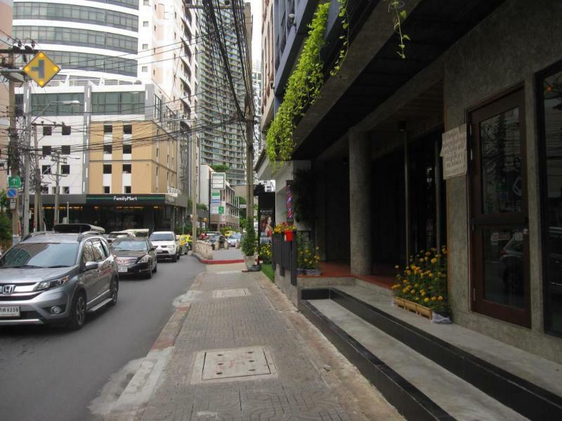 Zen Rooms Zleepmotion Bangkok Exterior foto